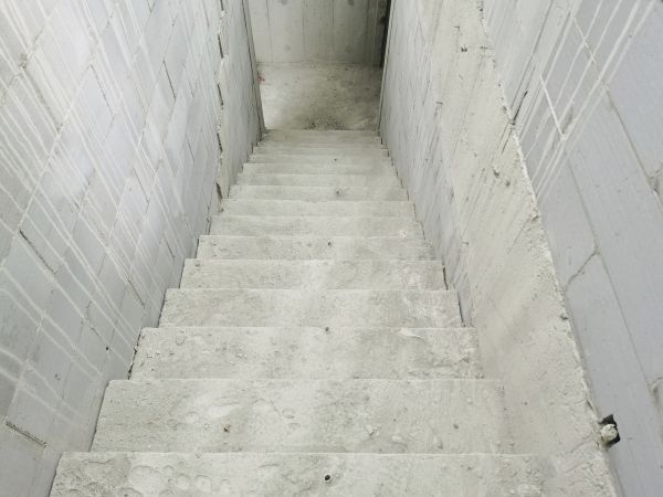 Step Pouring in Temple